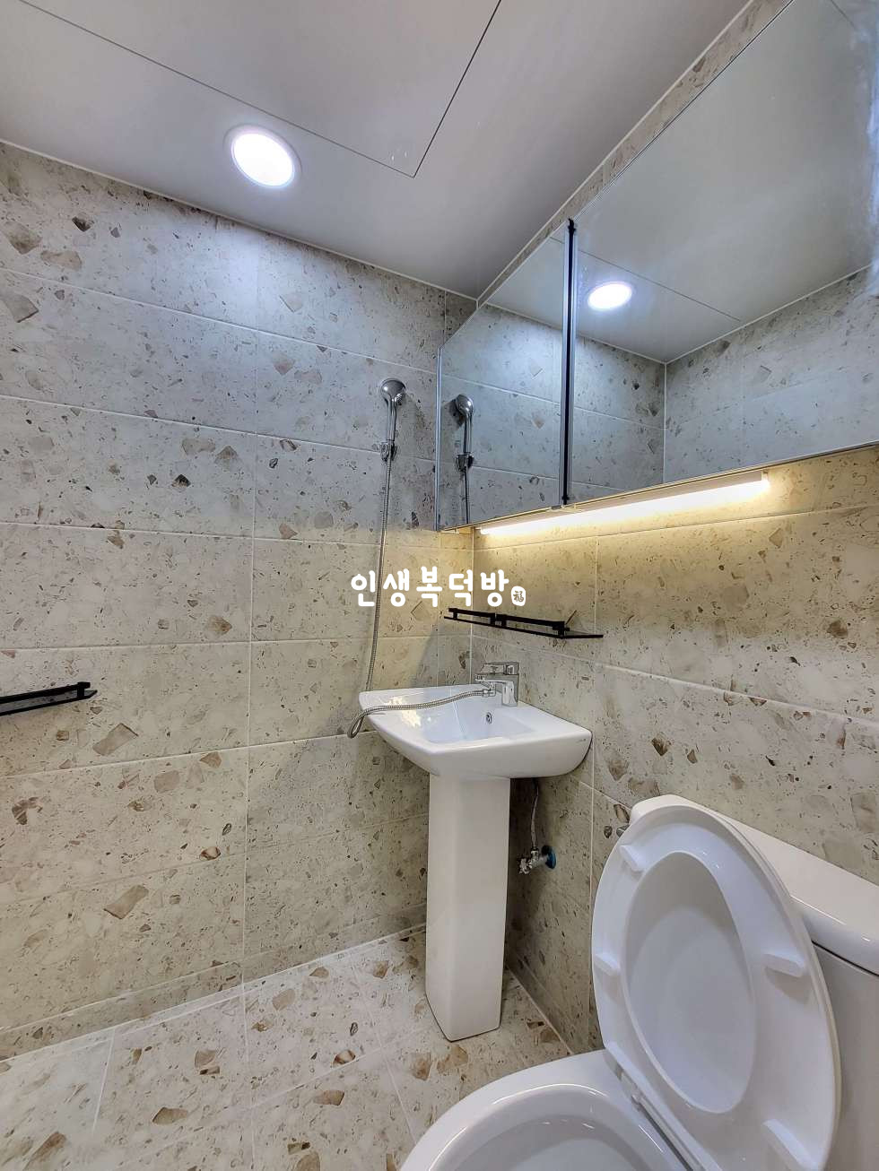 경북 구미시 황상동 353-2 황상동원룸 신축보다 더 신축같은 리모델링 월세 매물번호 11602 사진 7