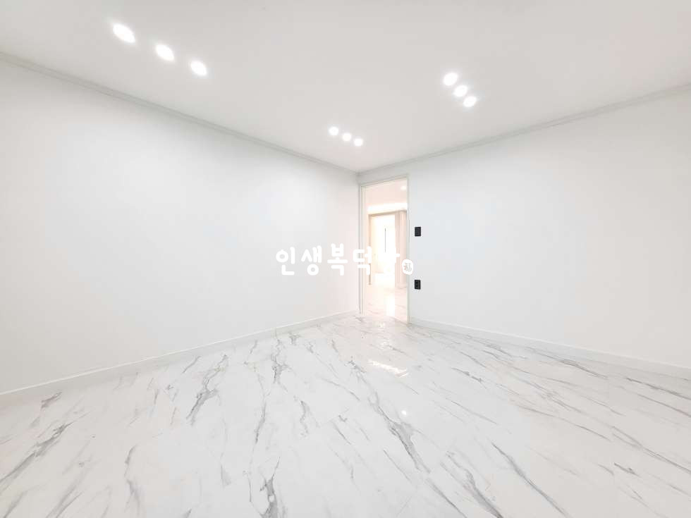 경북 구미시 신평동 70-218 구미신평동쓰리룸 방3개 화징실2개 식기세척기까지 전세 매물번호 11673 사진 11