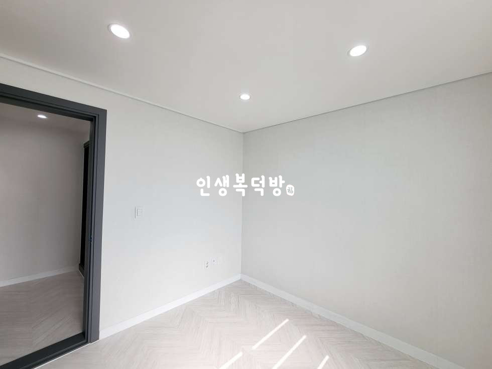 경북 구미시 봉곡동 256-10 구미봉곡동쓰리룸전세 우드와 화이트 세련된 조합 전세 매물번호 11747 사진 12