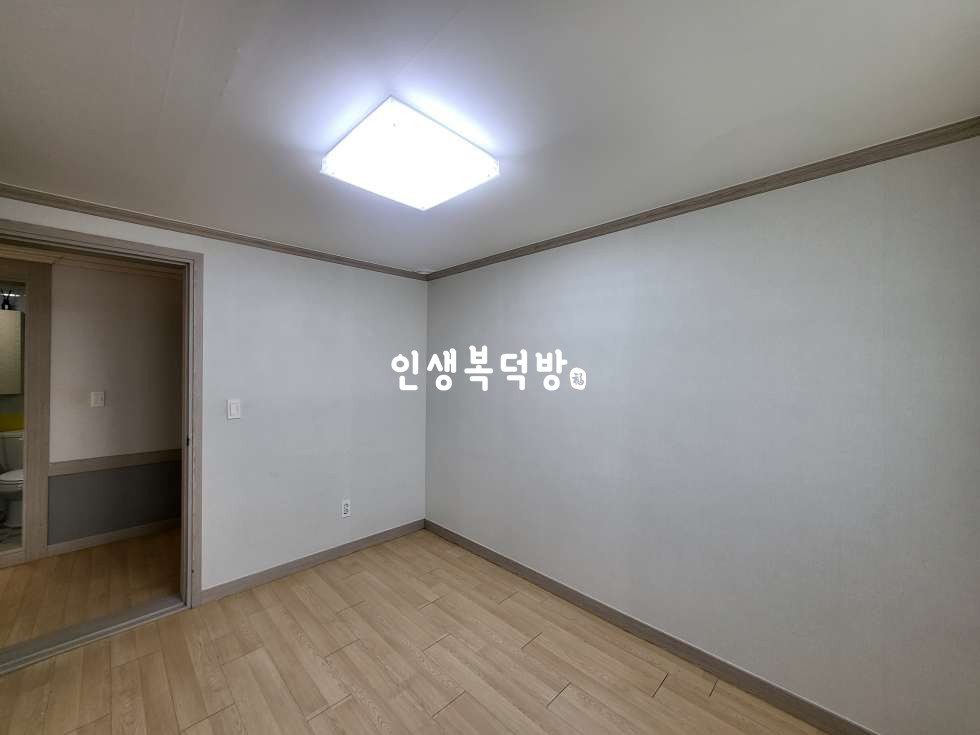 경북 구미시 봉곡동 417-14 구미봉곡동쓰리룸월세 복층을 더해 포룸으로 보세요~ 월세 매물번호 11784 사진 17
